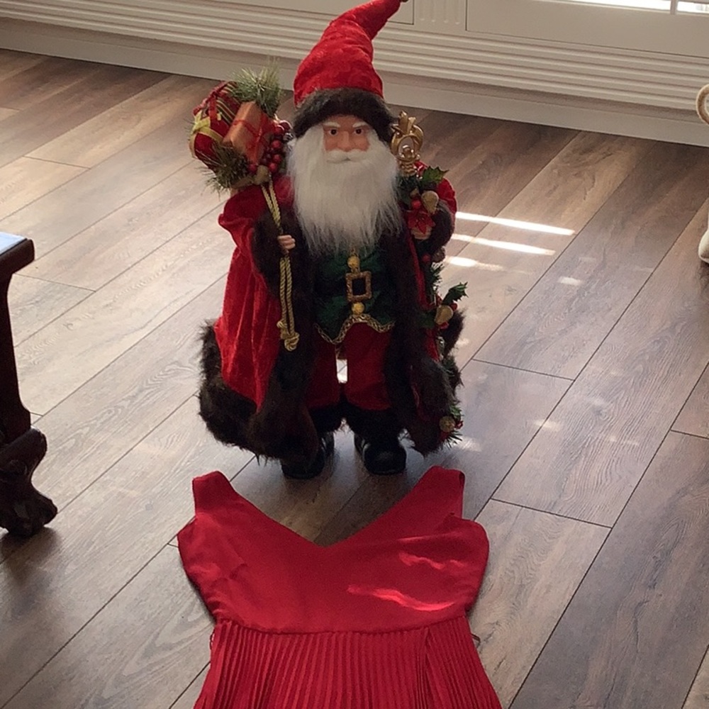 Gorgeous Red Dress 🖤🖤❤️NWT by WHBM - Picture 5 of 13